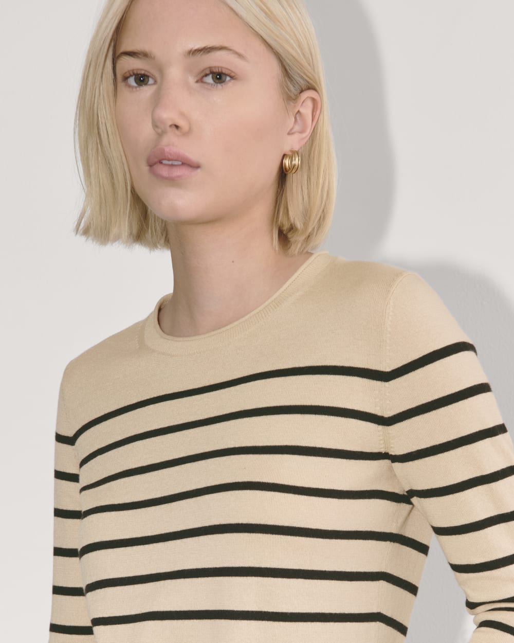 The Crew in Cotton Cashmere | Powder / Black