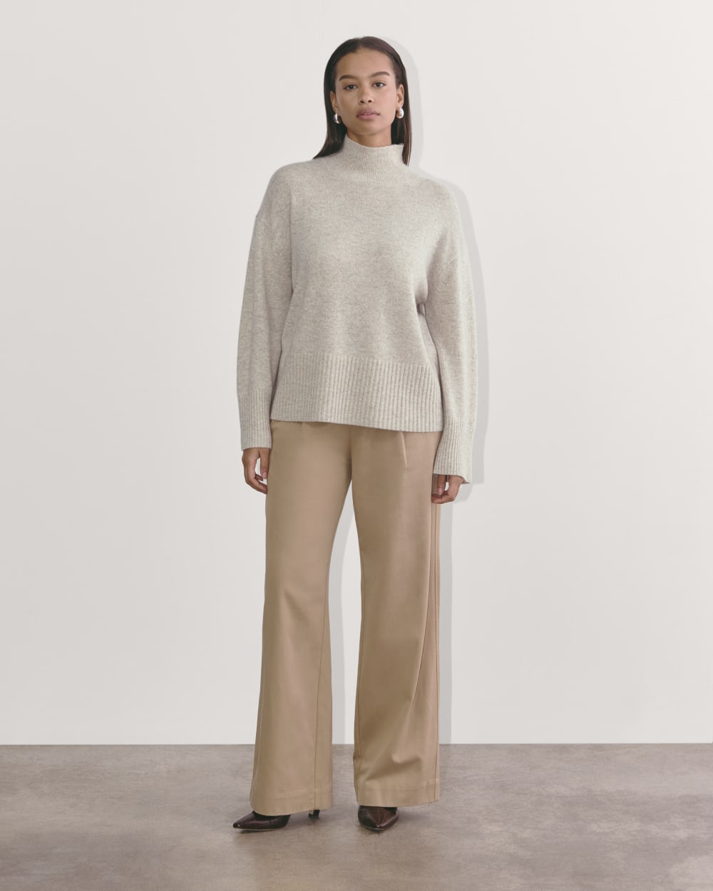 The Boxy Turtleneck in Cashmere | Canvas