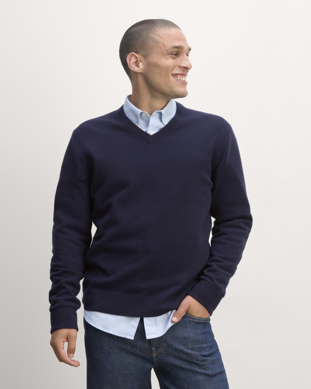 The Cashmere V-Neck Sweater | Navy